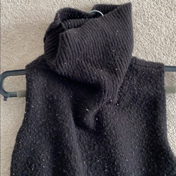 Guess wool sleeveless turtle neck - Picture 3 of 3